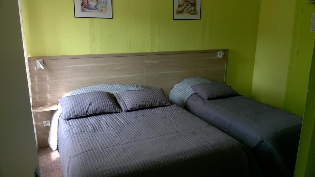 Hotel Des Voyageurs Vorey Værelse billede